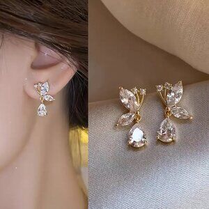 Earrings Butterflies Rhinestones Teardrop Dangle Elegant Small Dainty New